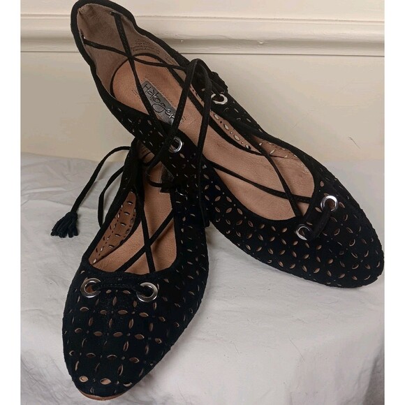 NWT HALOGEN Black LEATHER Suede LASERCUT Lace Up TASSLE Ballet Flats Sz 8.5 M - Picture 2 of 14